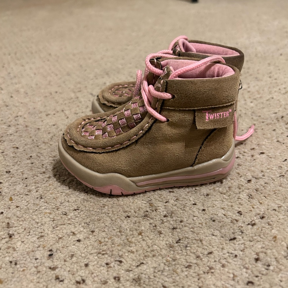 Girls toddler 4 twisted X